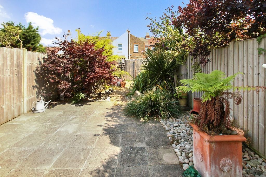 Property photo 3 of 13