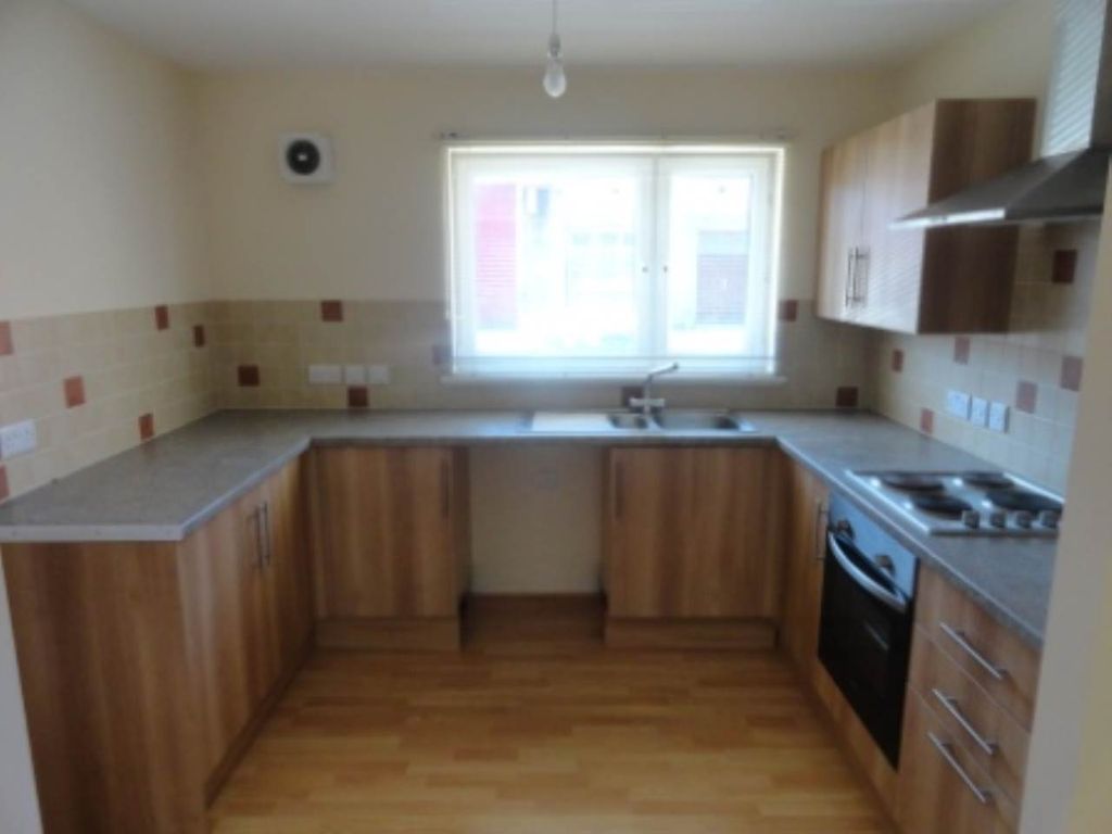Property photo 3 of 5 Kitchen