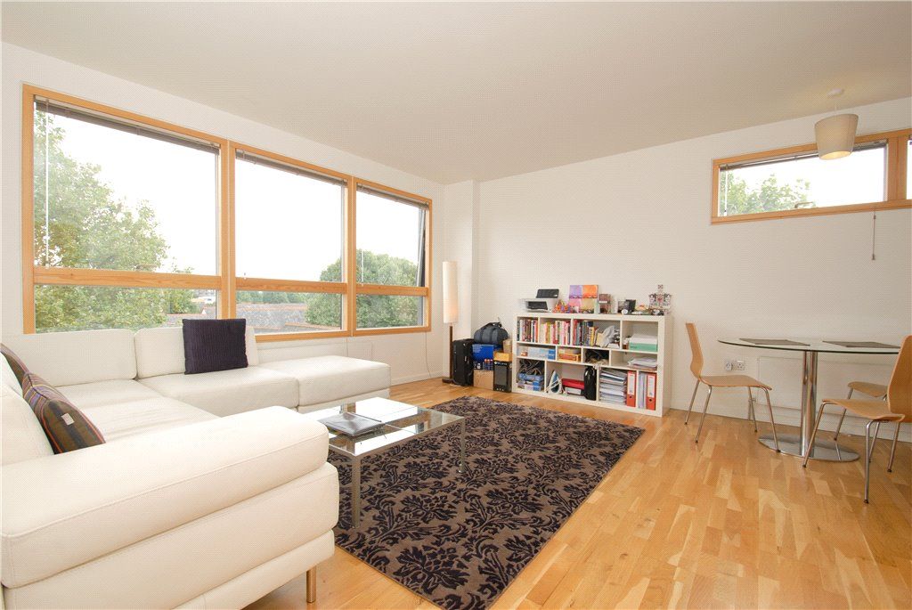 Property photo 1 of 7 Reception/Kitchen