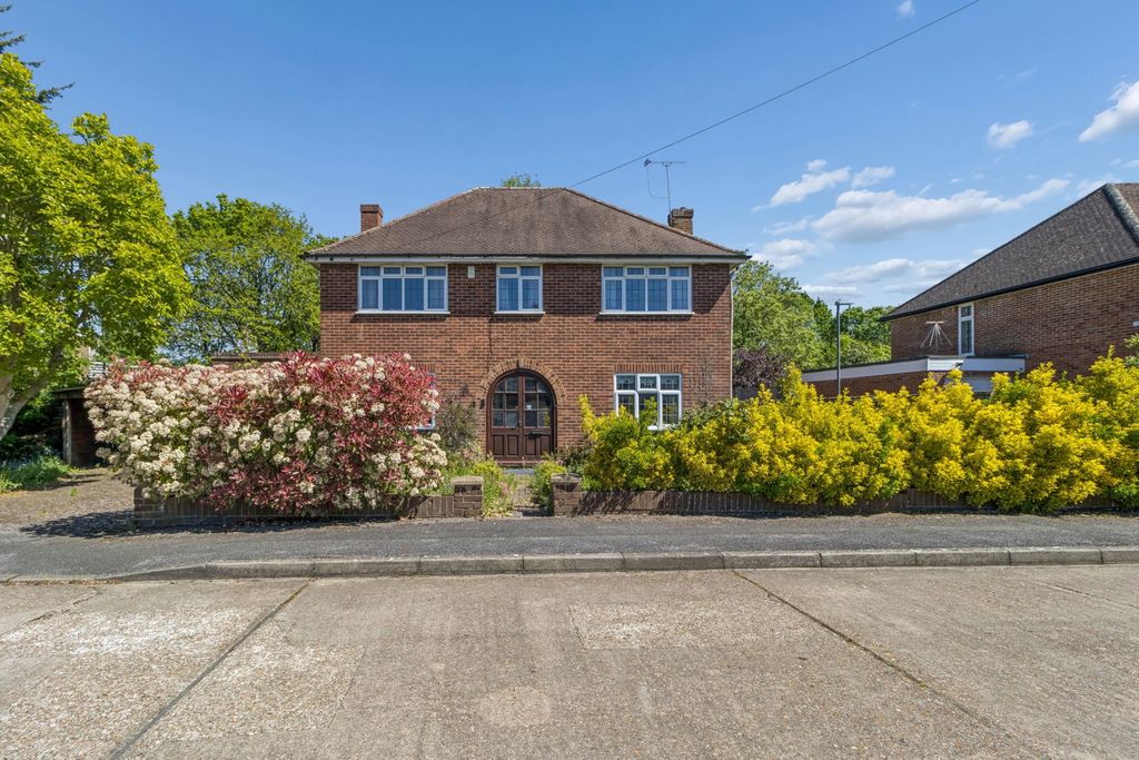 Property photo 1 of 17