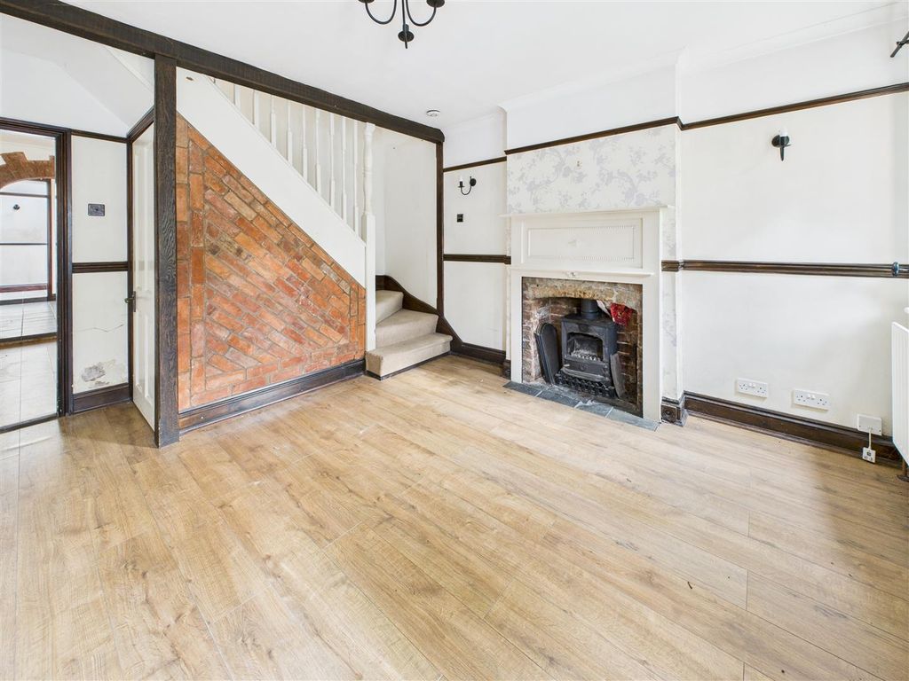 Property photo 3 of 18