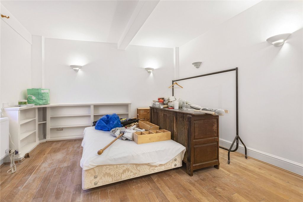 Property photo 3 of 14 Picture No. 37