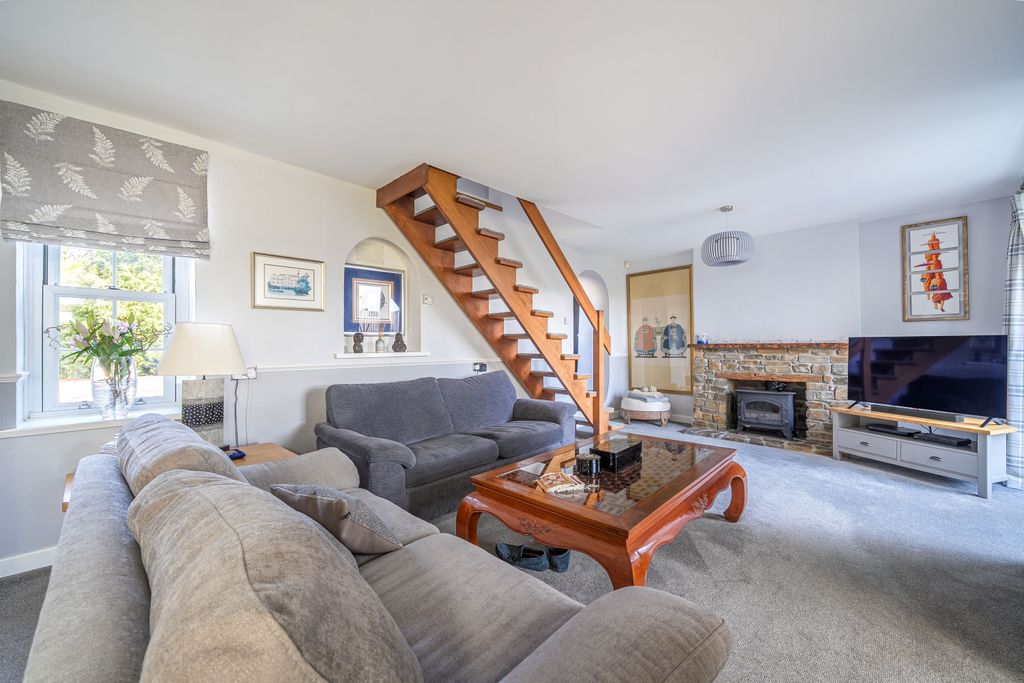 Property photo 3 of 20 1448621-12-69E9E83d8d38A