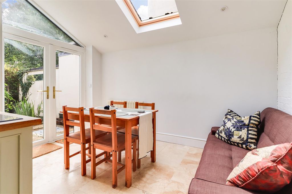 Property photo 3 of 15 Img (2).Jpg