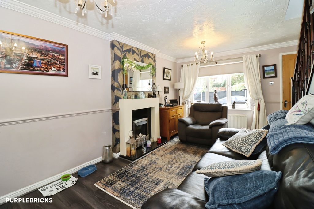 Property photo 3 of 23