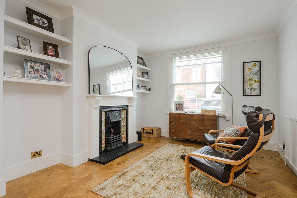 Property photo 2 of 10