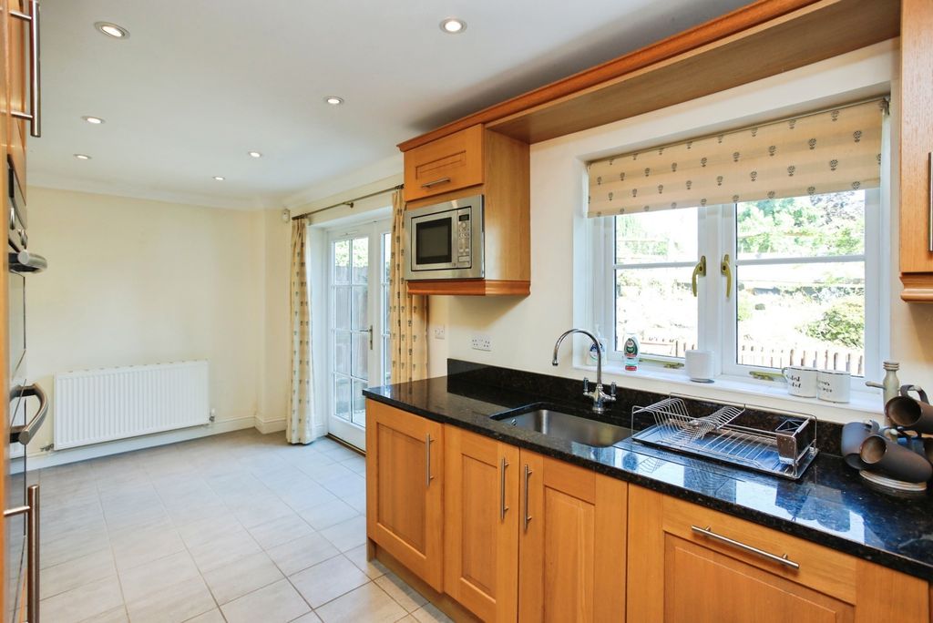 Property photo 3 of 15 Pbox-Img.Jpg