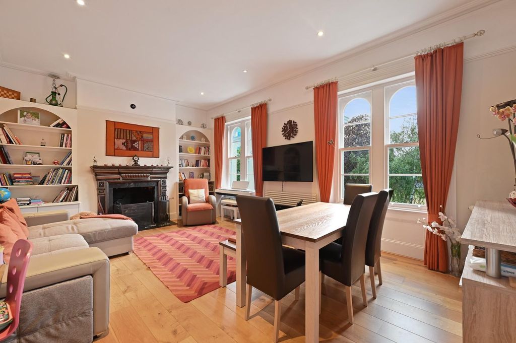 Property photo 1 of 12 Tec - Flat 2, 119 Belsize Road - Reception3 (1).Jp