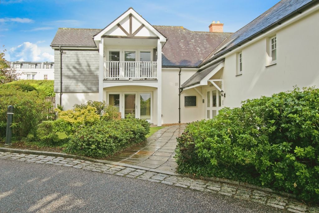 Property photo 1 of 16 Front