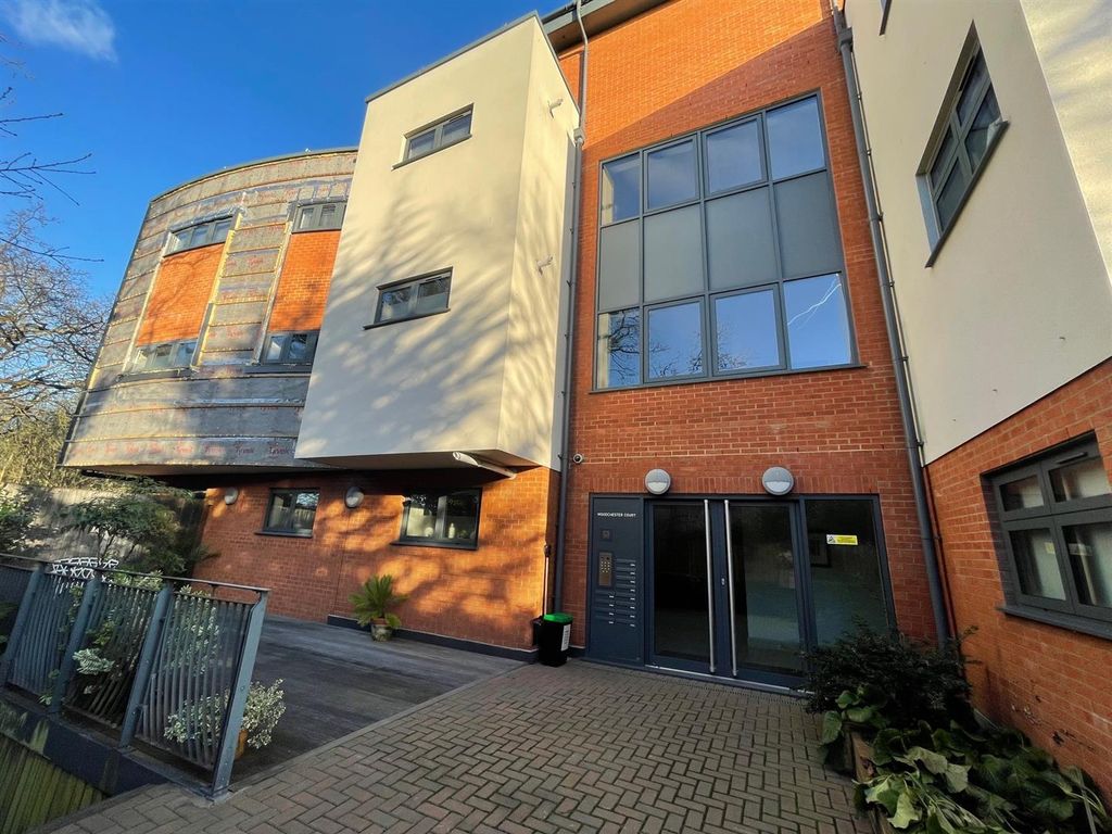 Property photo 2 of 13