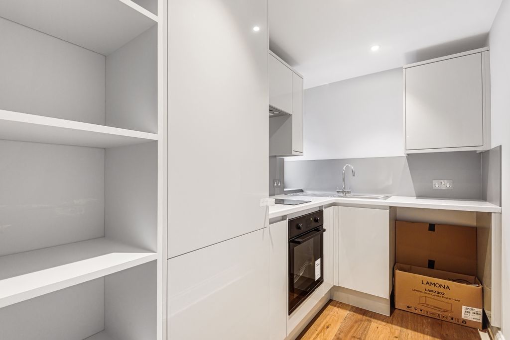 Property photo 1 of 6 798101 (4)