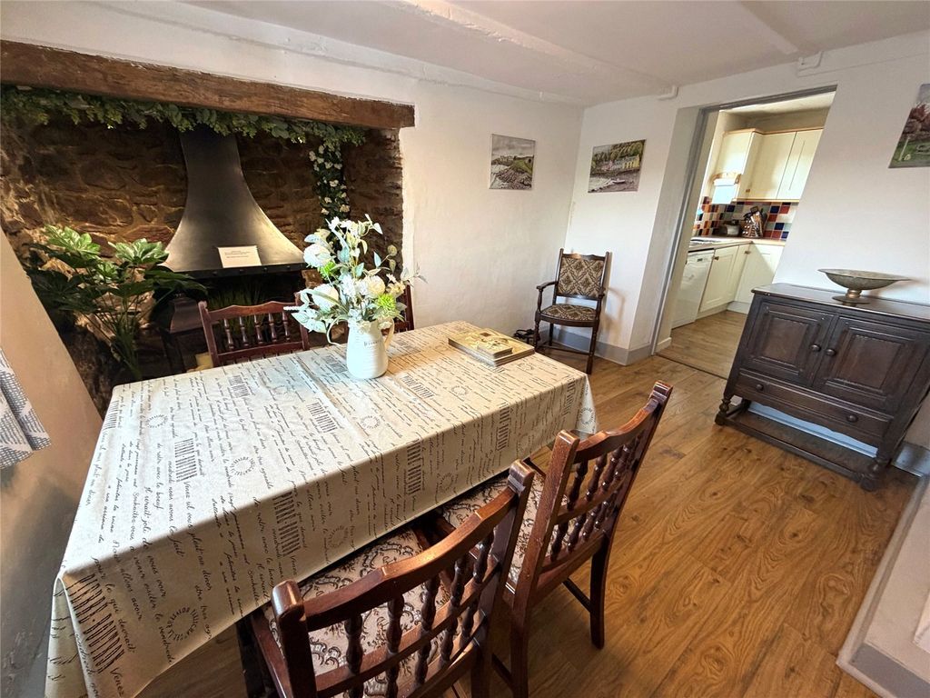 Property photo 3 of 17 Picture No. 09