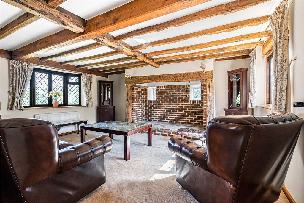 Property photo 3 of 32 Sitting Room