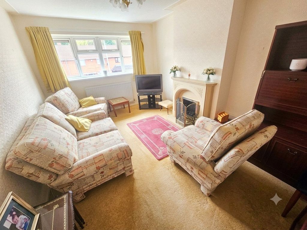 Property photo 2 of 14 Picture No. 21