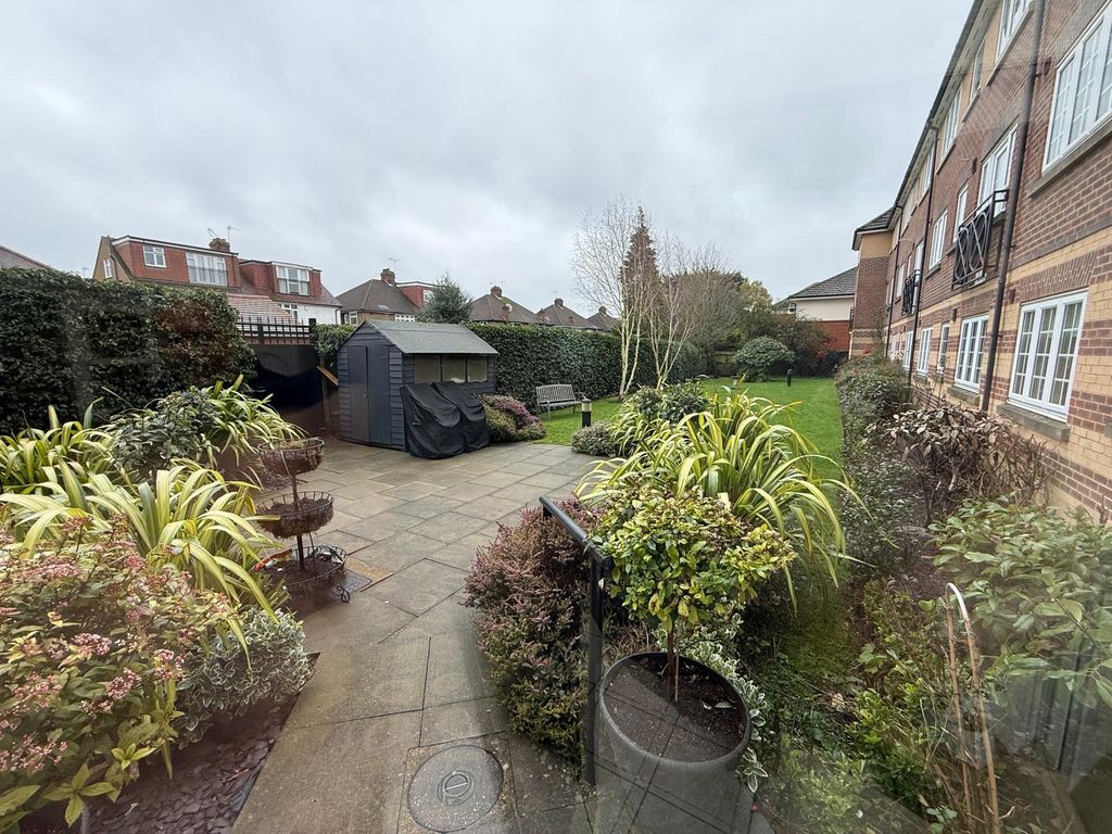 Property photo 1 of 5