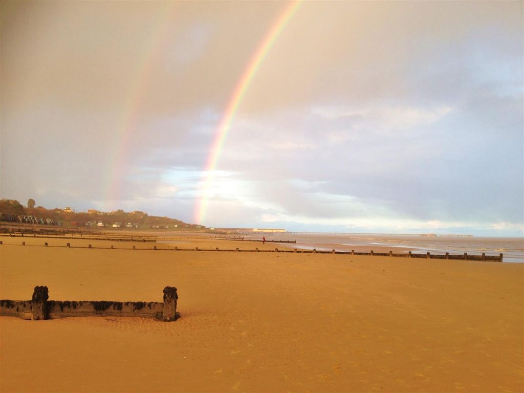 Property photo 1 of 11 Seafront