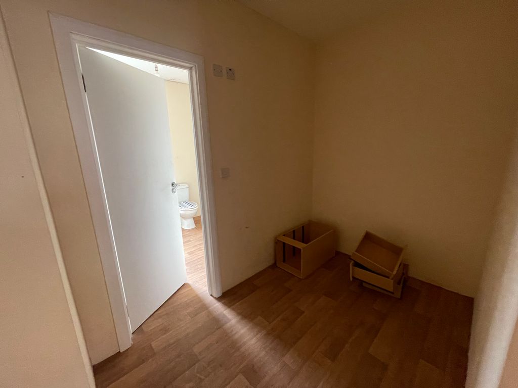 Property photo 2 of 3