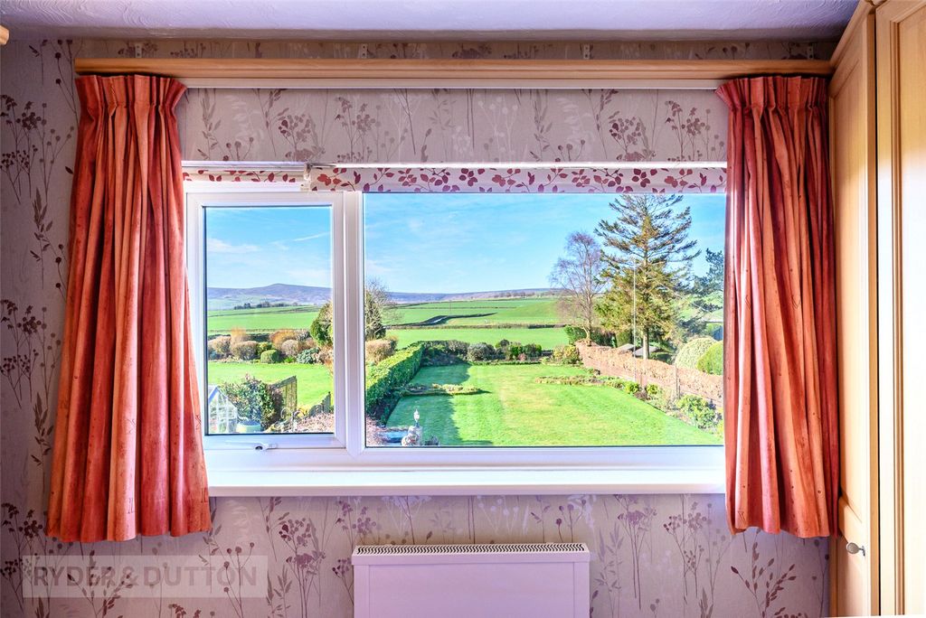 Additional image 12 of 4 bed detached house for saleMidway, South Crosland, Huddersfield, West Yorkshire HD4