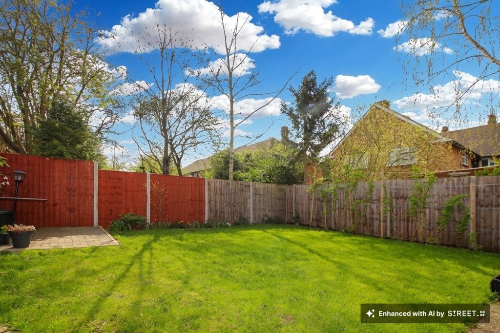 Property photo 2 of 6
