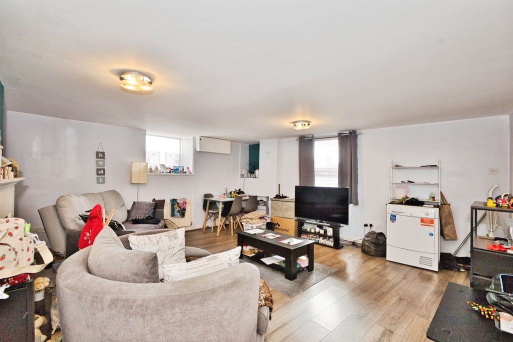 Property photo 3 of 13 Living Room