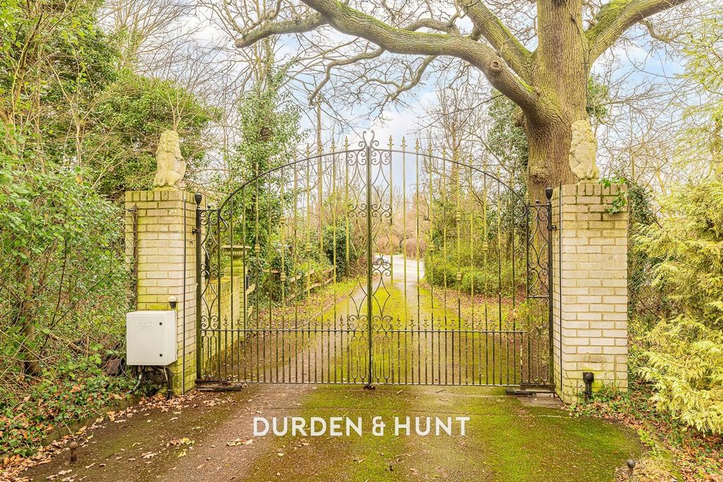 Property photo 2 of 39 Street-127.1.Jpg