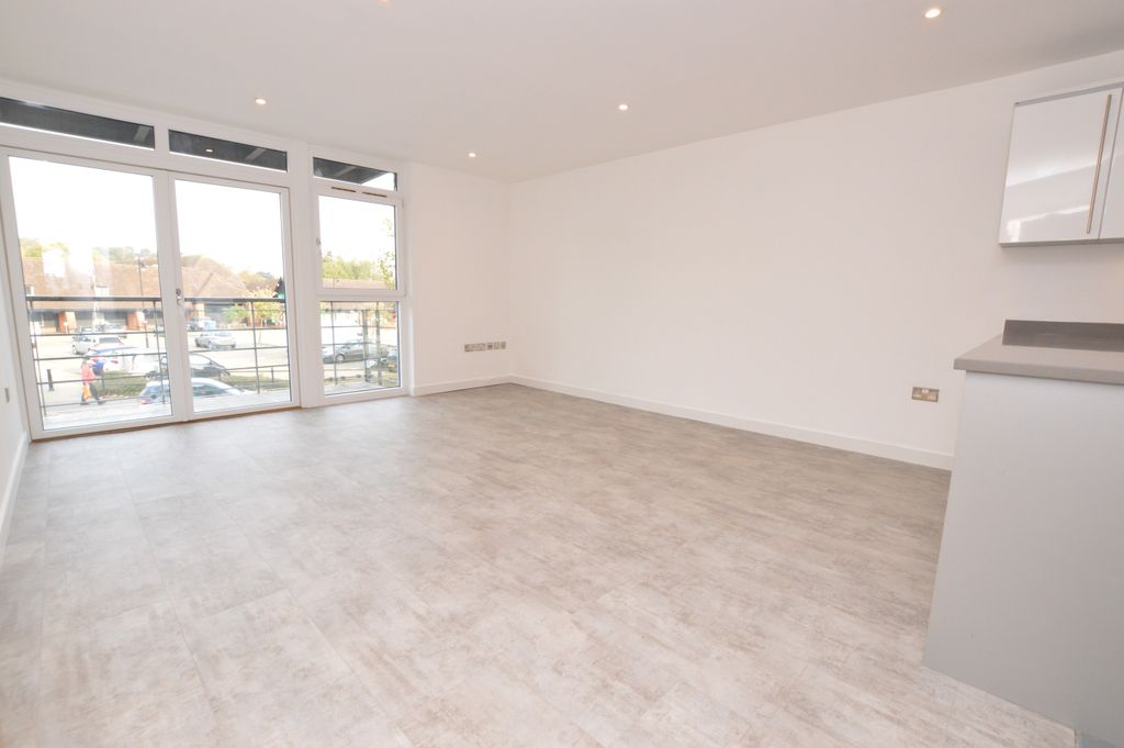 Property photo 3 of 12 Photo 4