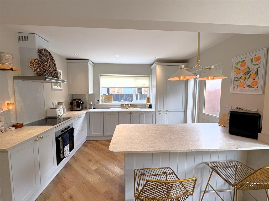 Property photo 2 of 18 Kitchen1.Jpg