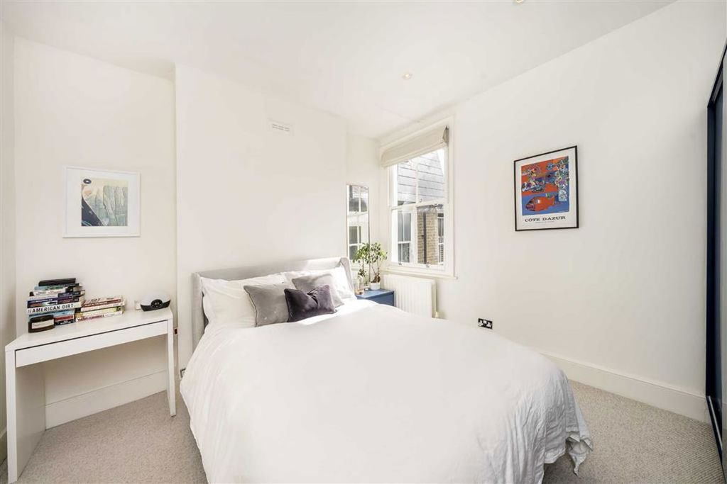 Property photo 3 of 6