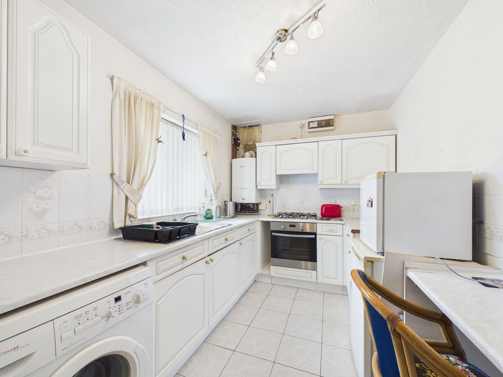 Property photo 3 of 16