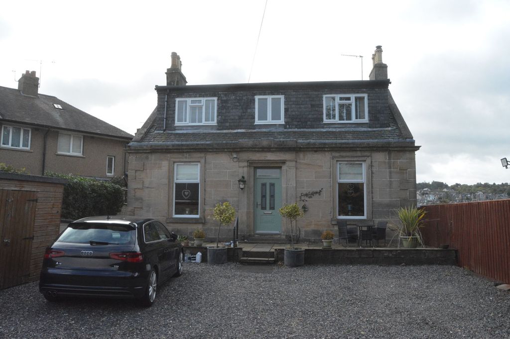 Property photo 1 of 30