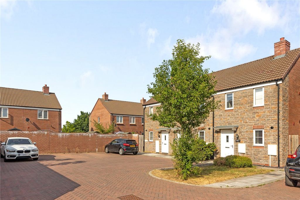 Property photo 3 of 19 Picture No. 16