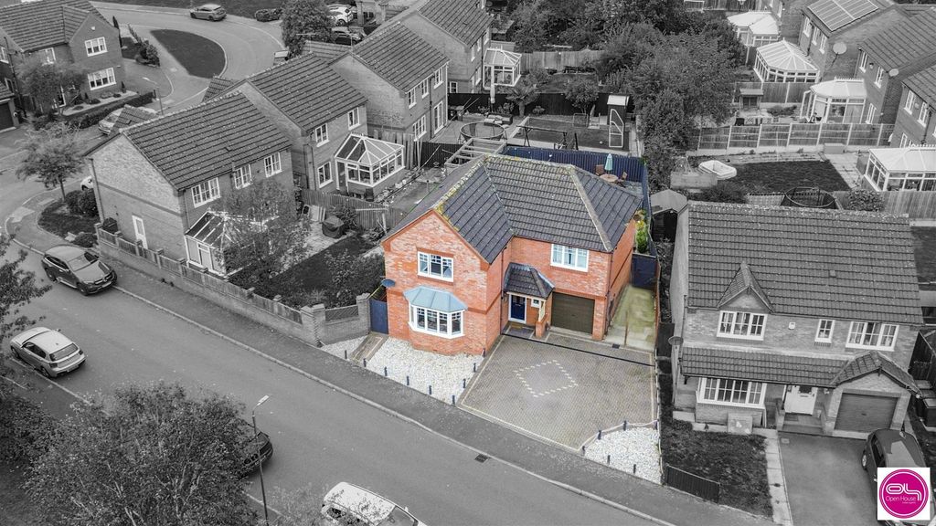 Property photo 2 of 37 Potters Croft, Swadlincote (4).Jpg