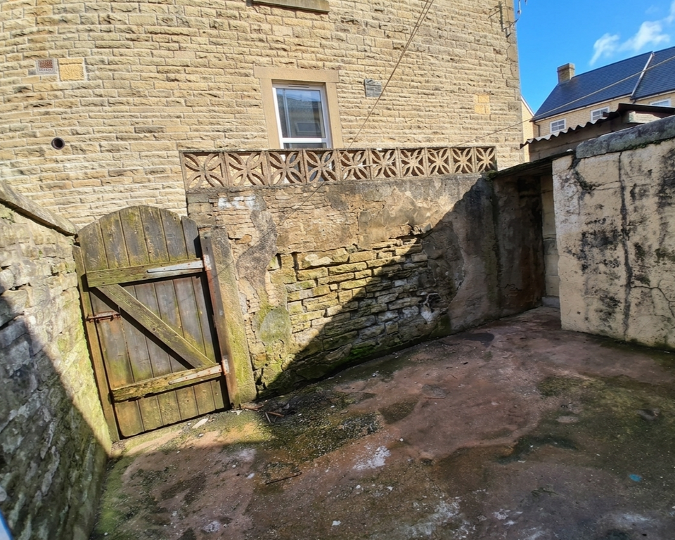 Property photo 3 of 18