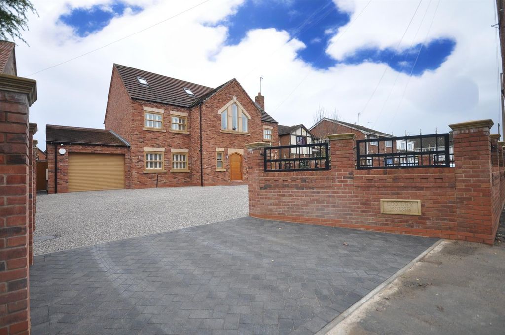 Property photo 1 of 43 B3Fabe78-66A9-46Fa-8De9-713163F8A9F3.Jpg