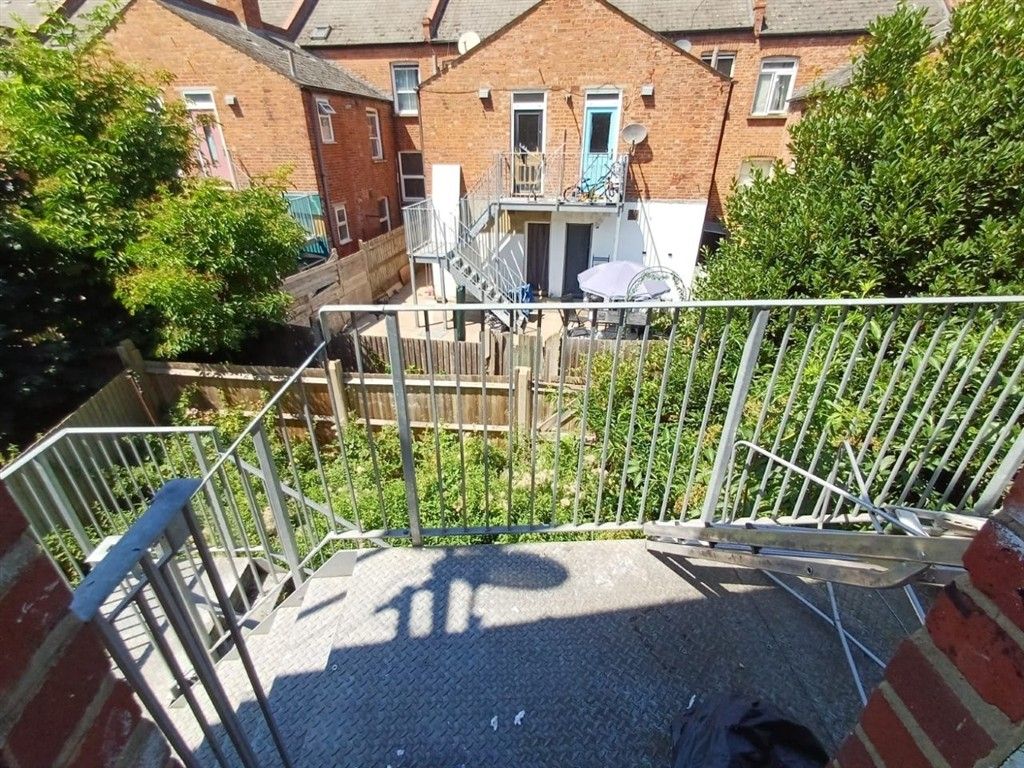 Property photo 3 of 8