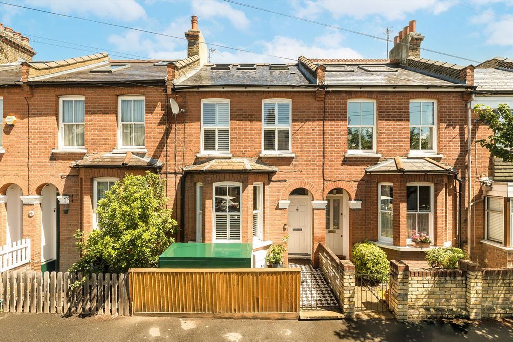 Property photo 1 of 9