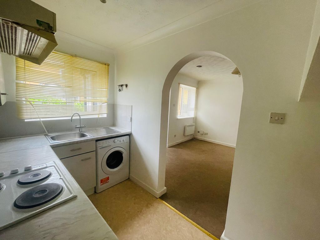 Property photo 2 of 13