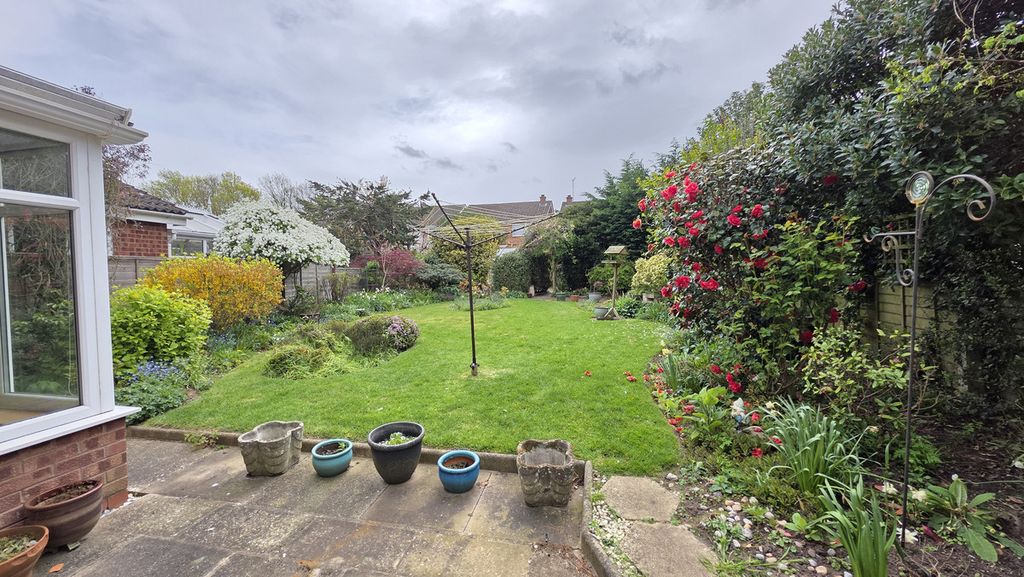 Property photo 2 of 21