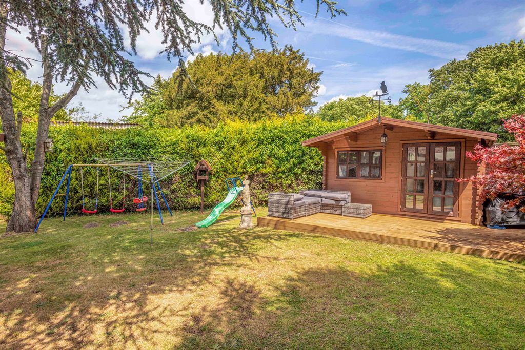 Property photo 3 of 14