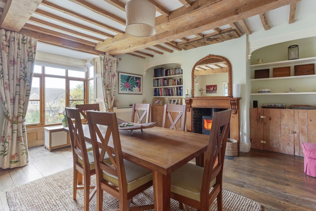 Property photo 3 of 24 Walnut Court 3275...