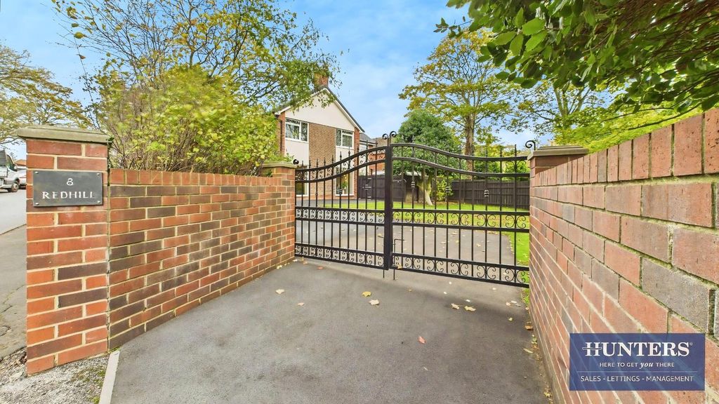 Property photo 3 of 27 External