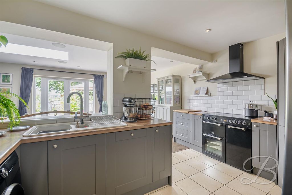 Property photo 2 of 33 Ccltd-23.Jpg