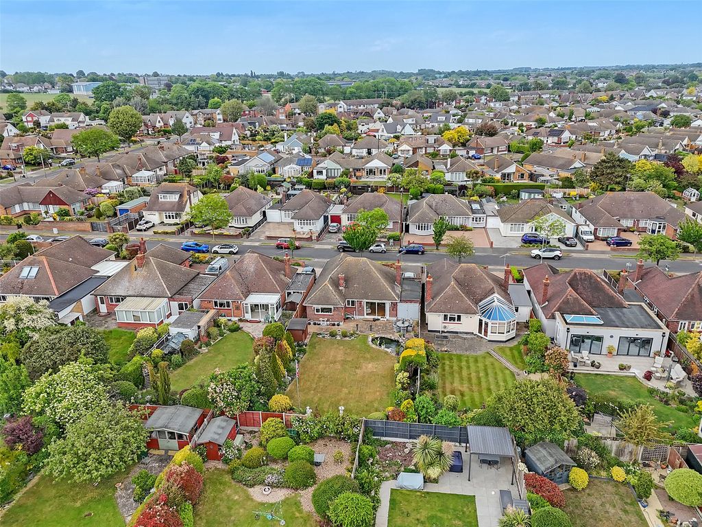 Property photo 3 of 14 Picture No. 02