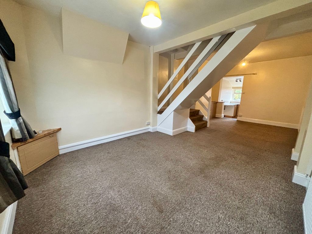 Property photo 2 of 12 Bedroom