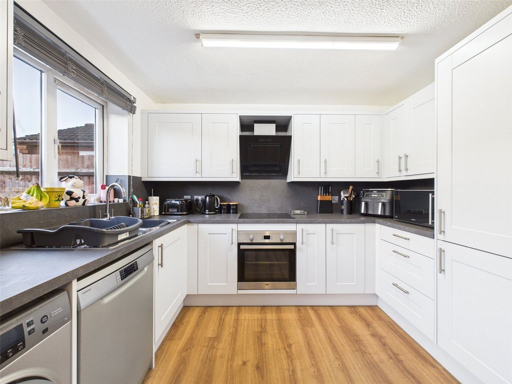 Property photo 2 of 10 Picture No. 04