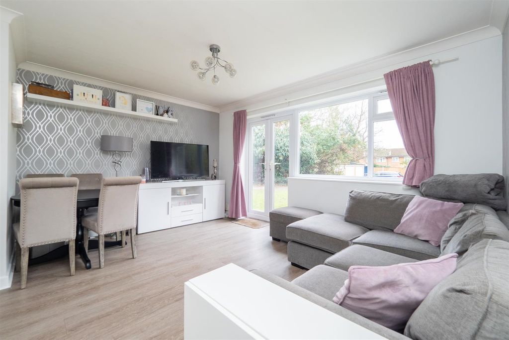 Property photo 2 of 10 Oc-004.Jpg