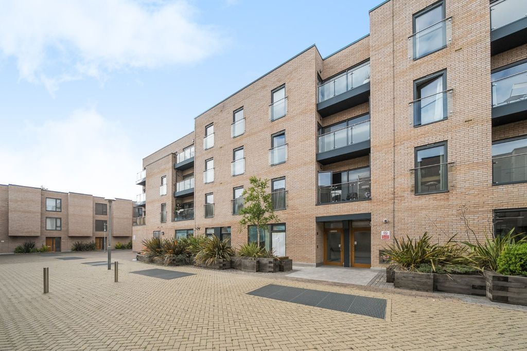 Property photo 1 of 12 Picture No. 17