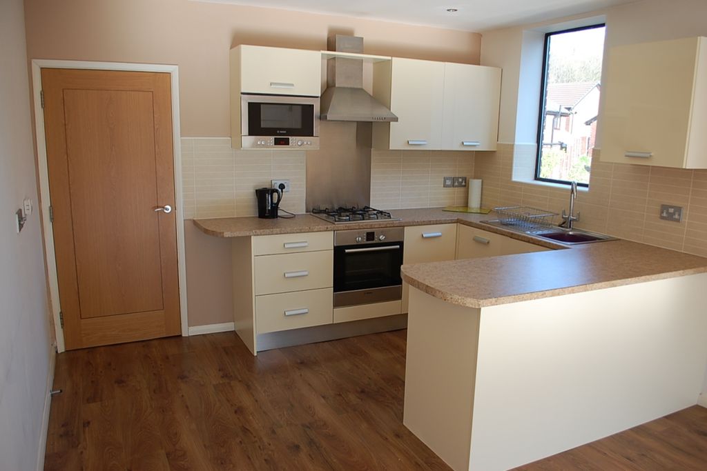 Property photo 3 of 15 Open Plan Lounge/Din