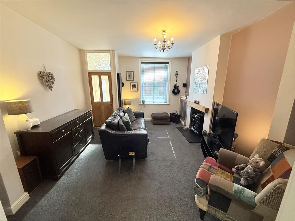 Property photo 3 of 14 Fullsizerender.Jpeg