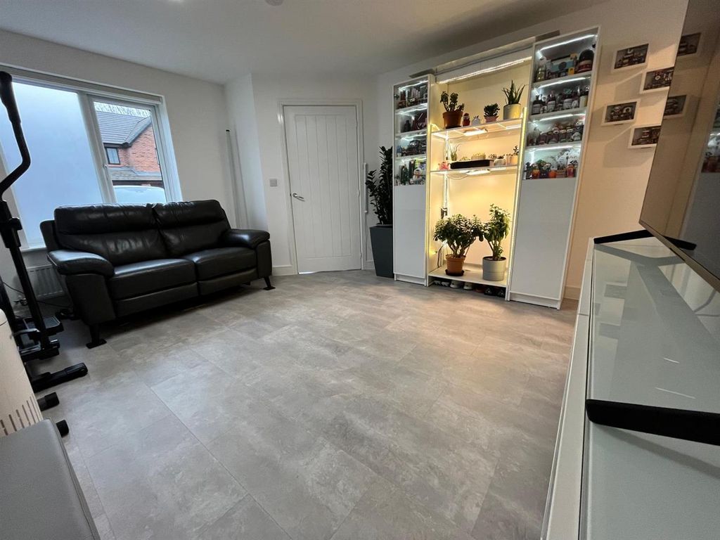 Property photo 3 of 20 (1).Jpeg